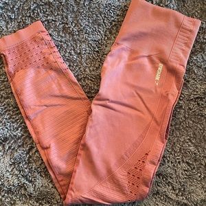 Gym shark leggings-Pink-Size Medium